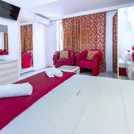 ROY Hotel Athene Buitenkant foto