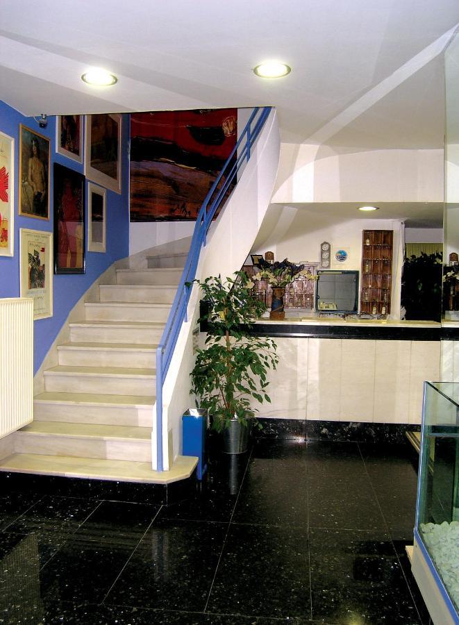 ROY Hotel Athene Buitenkant foto